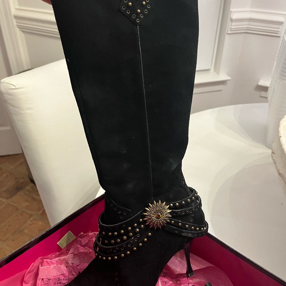 Beverly Feldman Black Studded Heeled Boots